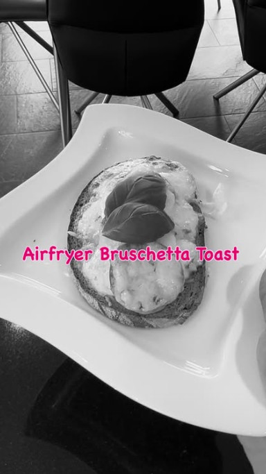 Airfryer Bruschetta Toast